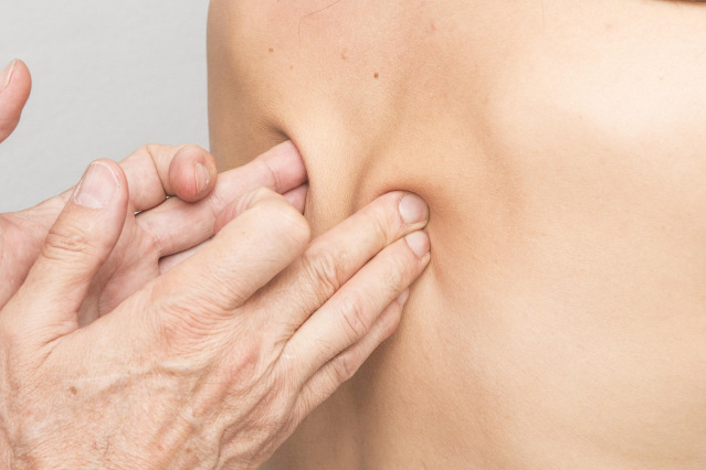 Deep tissue massage back pressure manual therapy